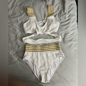 Cupshe Lace Up Twist Front & High Waist Bikini Set